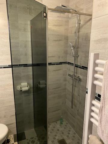 Appartement Face A La Mer Et Au Port Saint Laurent Du Var Avec Jardin Privatif Luaran gambar